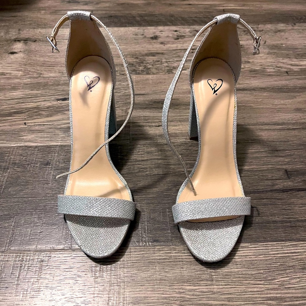 Windsor light grey, sparkly heels